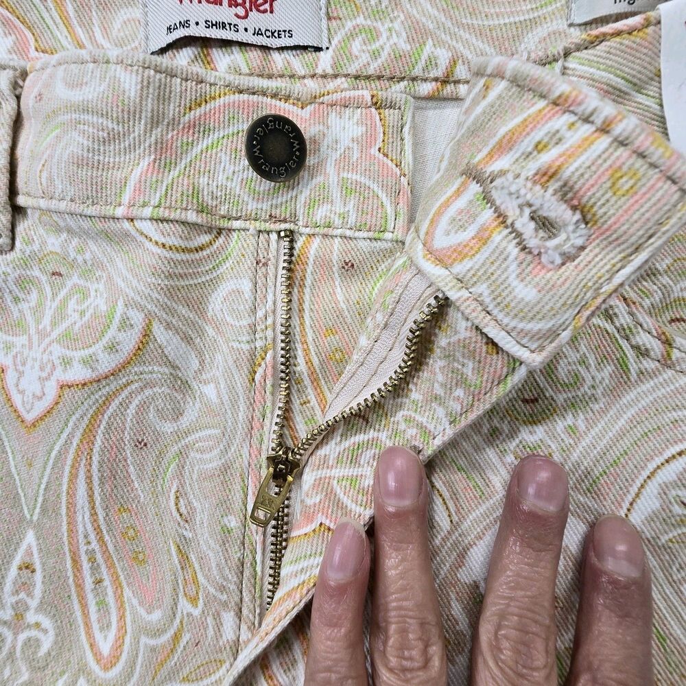 Wrangler High Rise Fierce Flare Paisley Print Womens Jeans Size 12 (31 X 32) - Picture 15 of 16